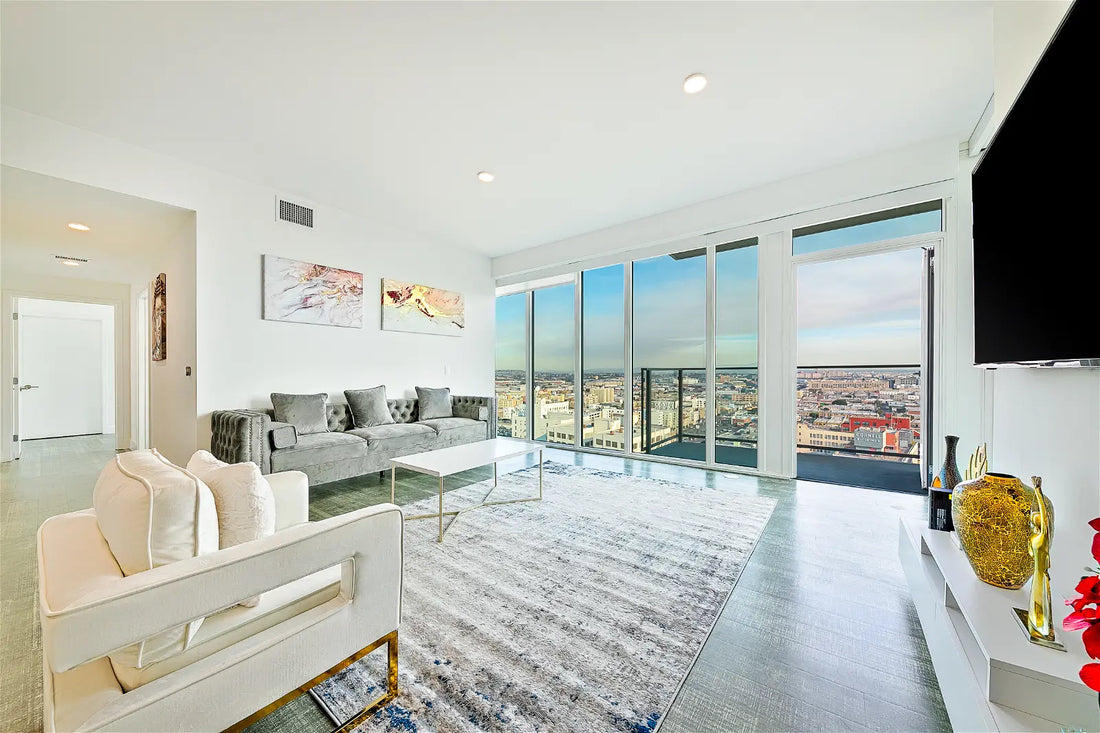 Downtown LA Sophisticated Urban Retreat